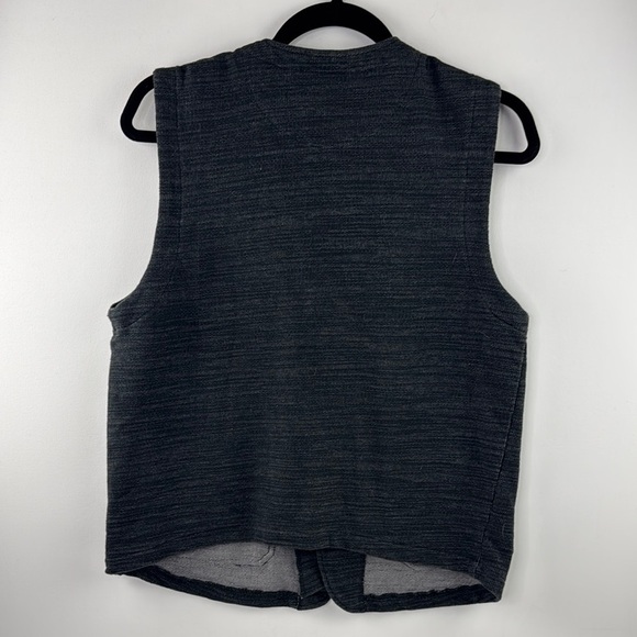 Power to The People Culture Mix - Men's Gray Button-Up Vest - Picture 2 of 8